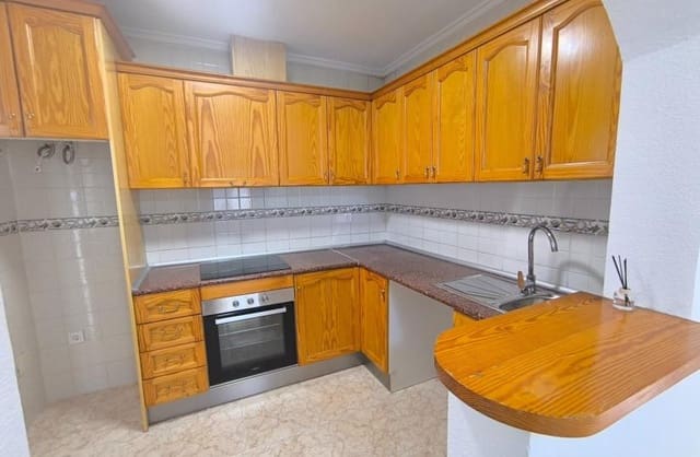 3 soveværelse Semi-Rækkehus til salg i Los Altos med swimmingpool garage - € 210.000 (Ref: 9499560)