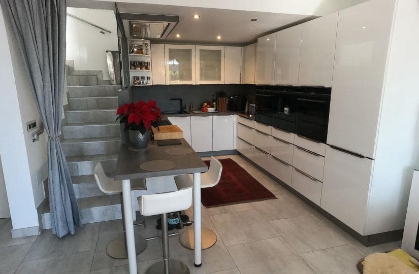 3 soverom Kjedet enebolig til salgs i Algorfa med svømmebasseng garasje - € 298 000 (Ref: 9499563)