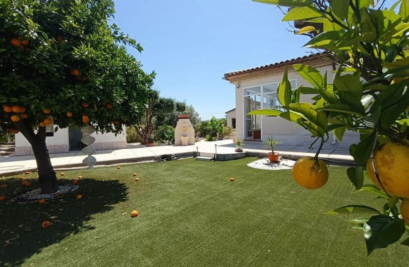 3 bedroom Finca/Country House for sale in Albatera with pool garage - € 330,000 (Ref: 9499564)