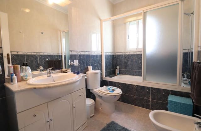 3 soverom Finca/Herregård til salgs i Catral med svømmebasseng garasje - € 330 000 (Ref: 9499565)