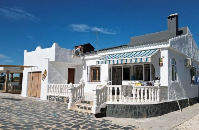 2 slaapkamer Villa te koop in El Chaparral, Torrevieja met zwembad garage - € 325.000 (Ref: 9499566)