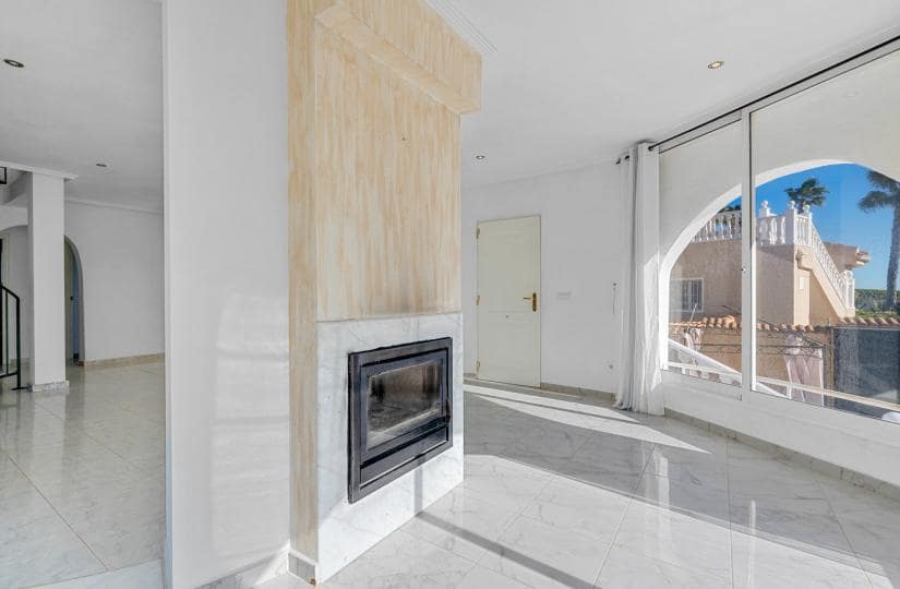 4 bedroom Villa for sale in Lo Pepin with pool garage - € 375,000 (Ref: 9499619)