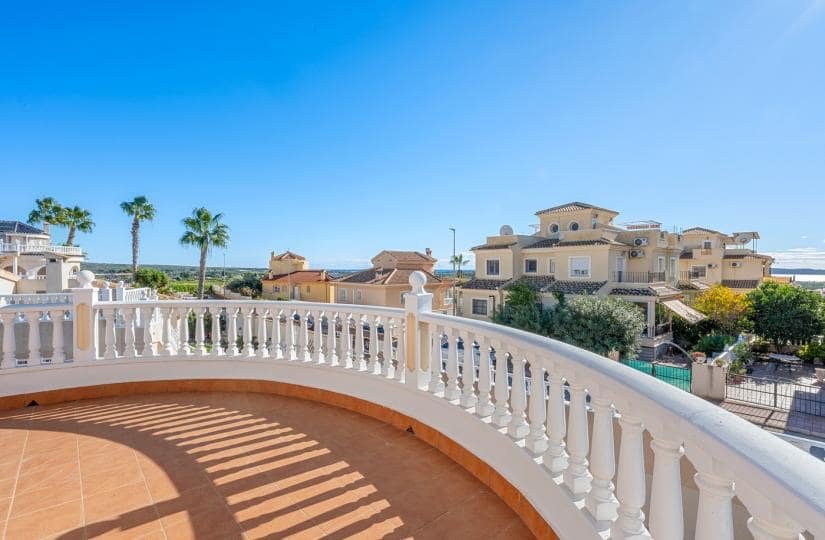 4 bedroom Villa for sale in Lo Pepin with pool garage - € 375,000 (Ref: 9499619)