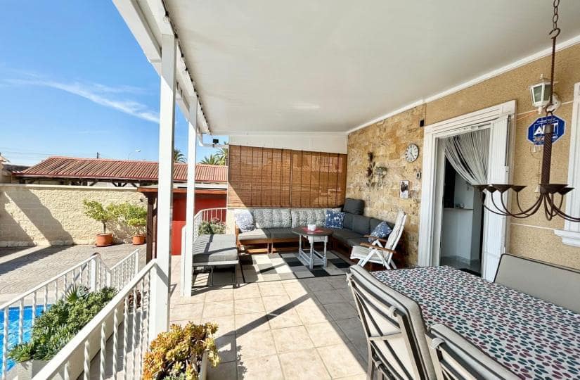 3 sovrum Villa till salu i La Siesta med pool garage - 335 950 € (Ref: 9499662)