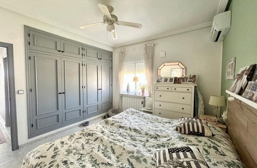 3 sovrum Villa till salu i La Siesta med pool garage - 335 950 € (Ref: 9499662)