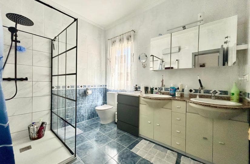 3 sovrum Villa till salu i La Siesta med pool garage - 335 950 € (Ref: 9499662)