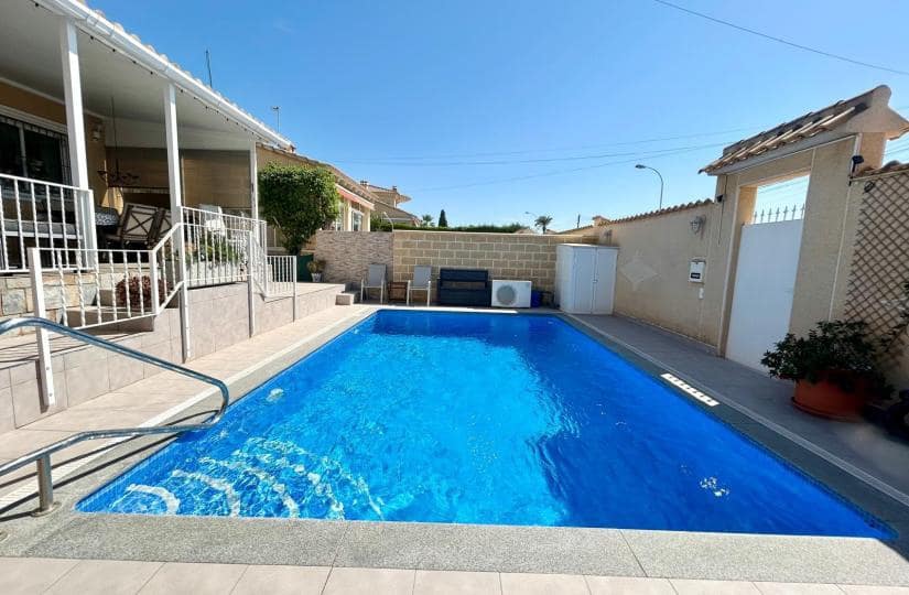 3 sovrum Villa till salu i La Siesta med pool garage - 335 950 € (Ref: 9499662)