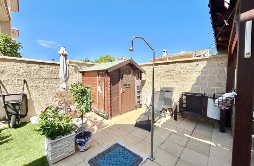 3 sovrum Villa till salu i La Siesta med pool garage - 335 950 € (Ref: 9499662)