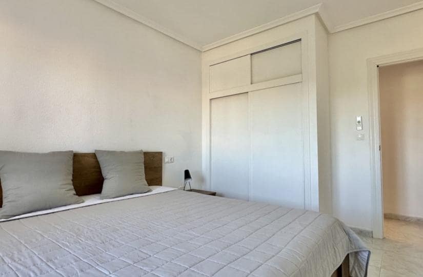 2 bedroom Apartment for sale in Playa Flamenca with pool garage - € 199,000 (Ref: 9499663)