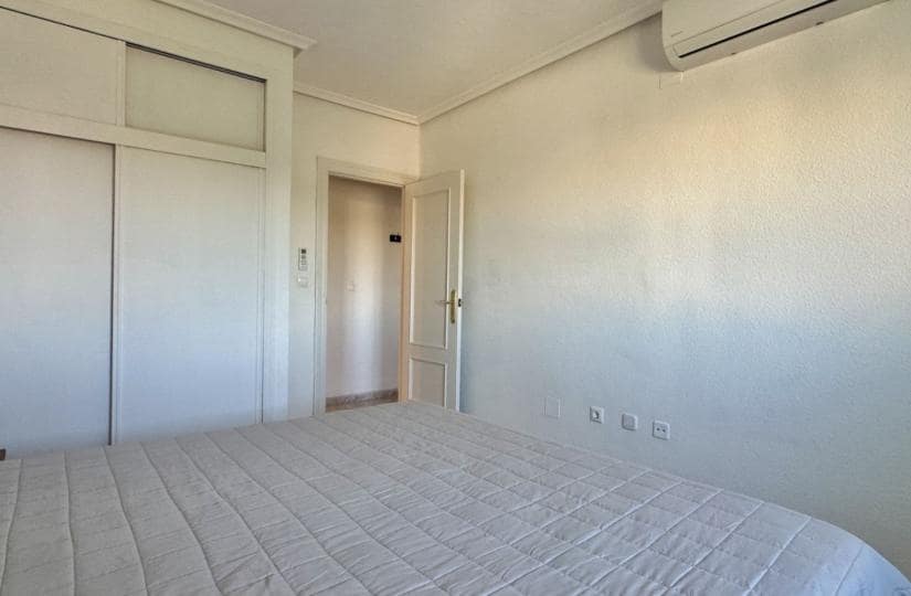 2 bedroom Apartment for sale in Playa Flamenca with pool garage - € 199,000 (Ref: 9499663)