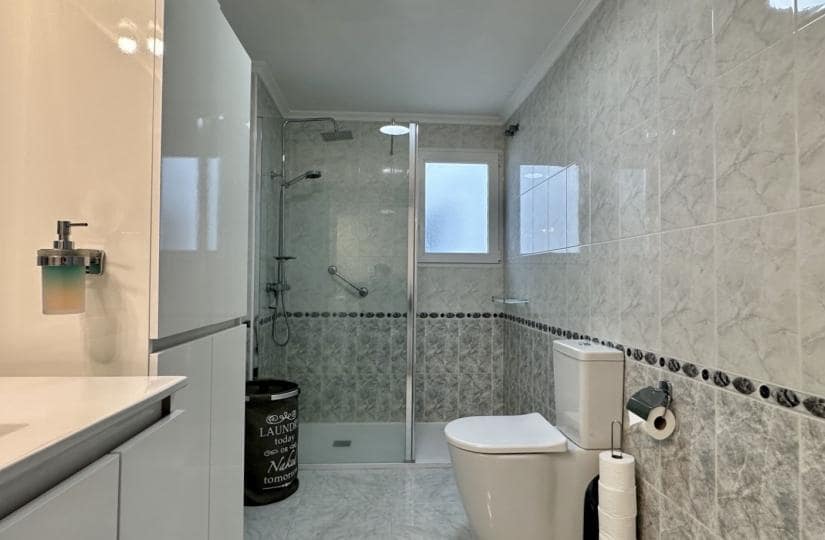 2 bedroom Apartment for sale in Playa Flamenca with pool garage - € 199,000 (Ref: 9499663)