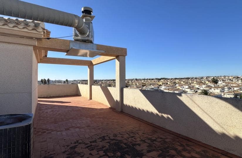 2 bedroom Apartment for sale in Playa Flamenca with pool garage - € 199,000 (Ref: 9499663)