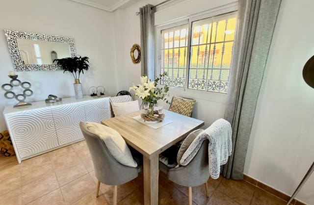 3 soverom Villa til salgs i El Raso, Guardamar del Segura med garasje - € 325 000 (Ref: 9499664)