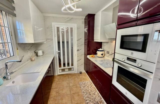 3 soverom Villa til salgs i El Raso, Guardamar del Segura med garasje - € 325 000 (Ref: 9499664)