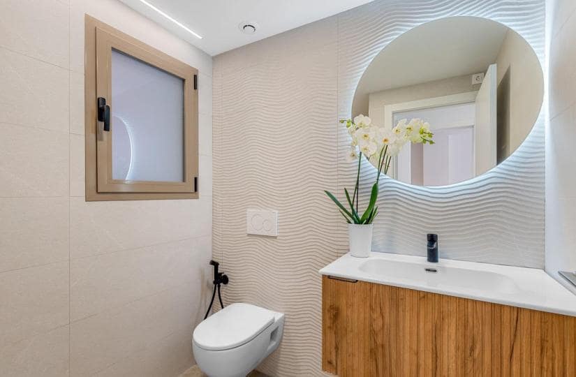 3 bedroom Apartment for sale in Jacarilla with pool - € 158,500 (Ref: 9499683)