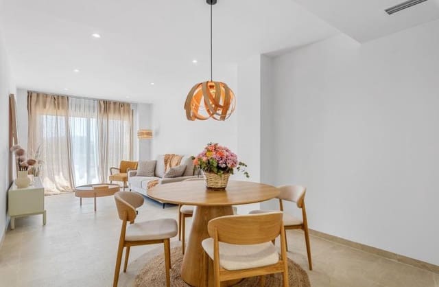 Apartamento de 3 habitaciones en Jacarilla en venta con piscina - 158.500 € (Ref: 9499683)