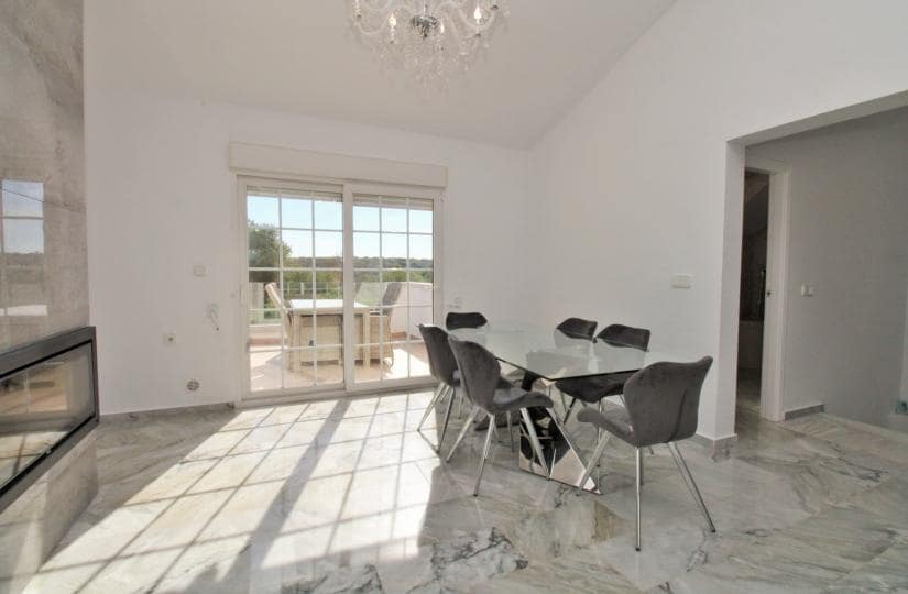 3 bedroom Villa for sale in Dehesa de Campoamor with pool garage - € 465,000 (Ref: 9499941)