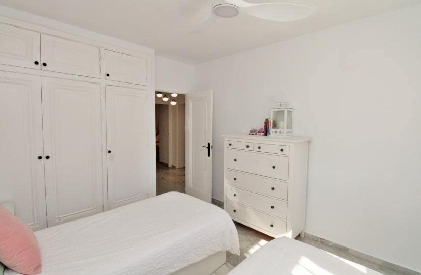 3 bedroom Villa for sale in Dehesa de Campoamor with pool garage - € 465,000 (Ref: 9499941)