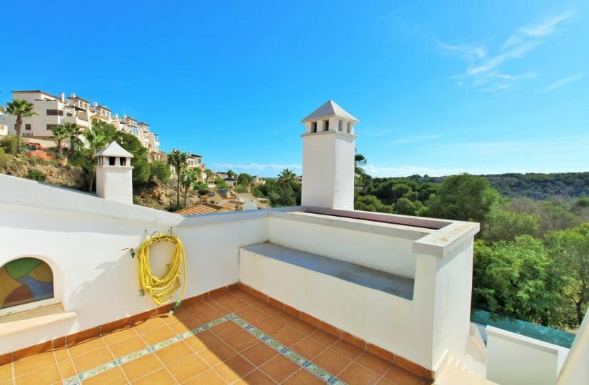 3 bedroom Villa for sale in Dehesa de Campoamor with pool garage - € 465,000 (Ref: 9499941)