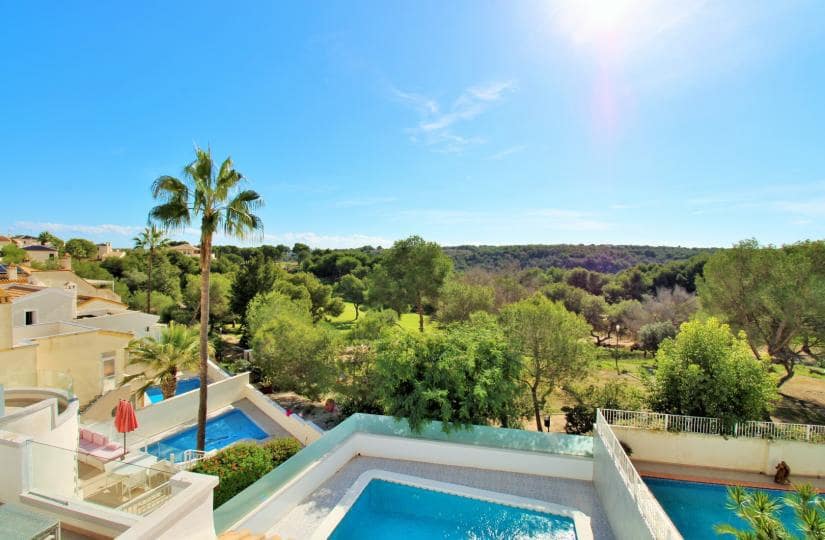 3 bedroom Villa for sale in Dehesa de Campoamor with pool garage - € 465,000 (Ref: 9499941)