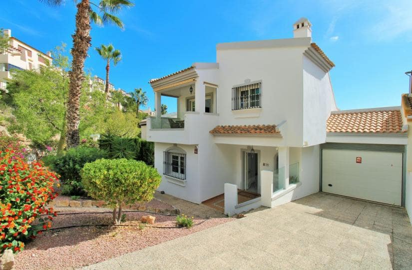 3 bedroom Villa for sale in Dehesa de Campoamor with pool garage - € 465,000 (Ref: 9499941)