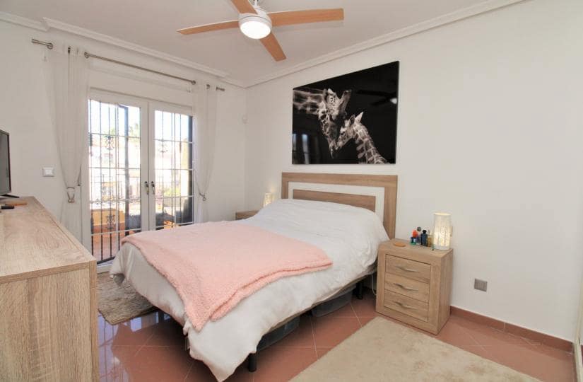 3 soveværelse Semi-Rækkehus til salg i Los Dolses med swimmingpool garage - € 375.000 (Ref: 9499942)