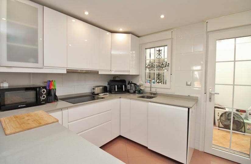 3 soveværelse Semi-Rækkehus til salg i Los Dolses med swimmingpool garage - € 375.000 (Ref: 9499942)