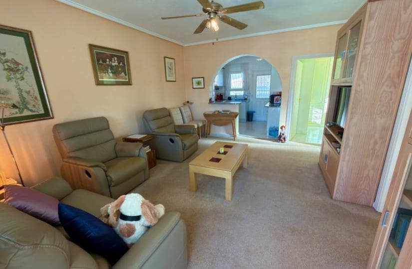 3 sovrum Semi-fristående Villa till salu i Ciudad Quesada med pool - 225 000 € (Ref: 9500260)