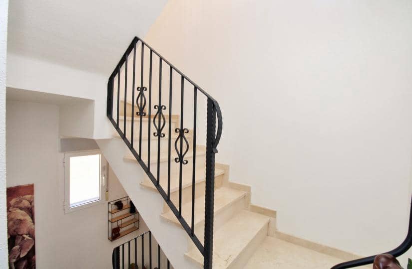 4 bedroom Semi-detached Villa for sale in San Miguel de Salinas with pool - € 239,995 (Ref: 9500262)