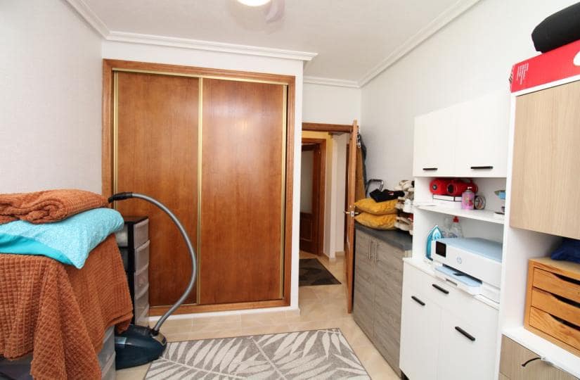 4 bedroom Semi-detached Villa for sale in San Miguel de Salinas with pool - € 239,995 (Ref: 9500262)