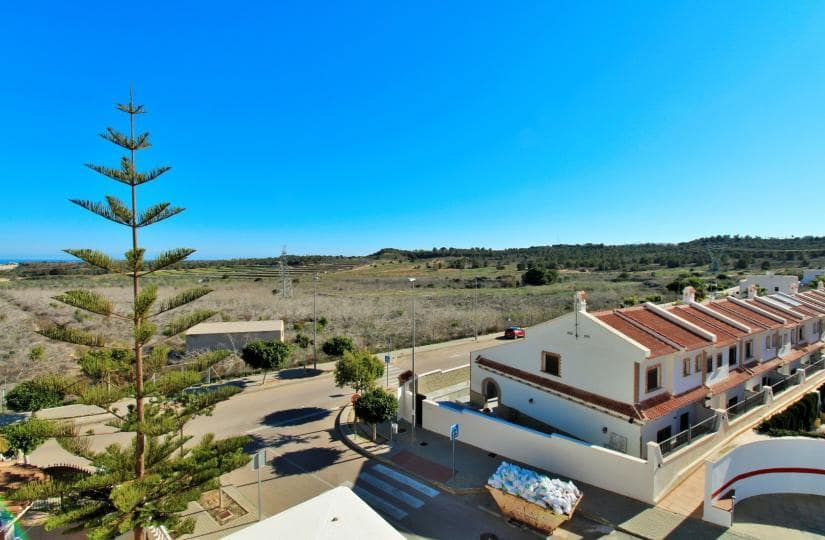 4 bedroom Semi-detached Villa for sale in San Miguel de Salinas with pool - € 239,995 (Ref: 9500262)