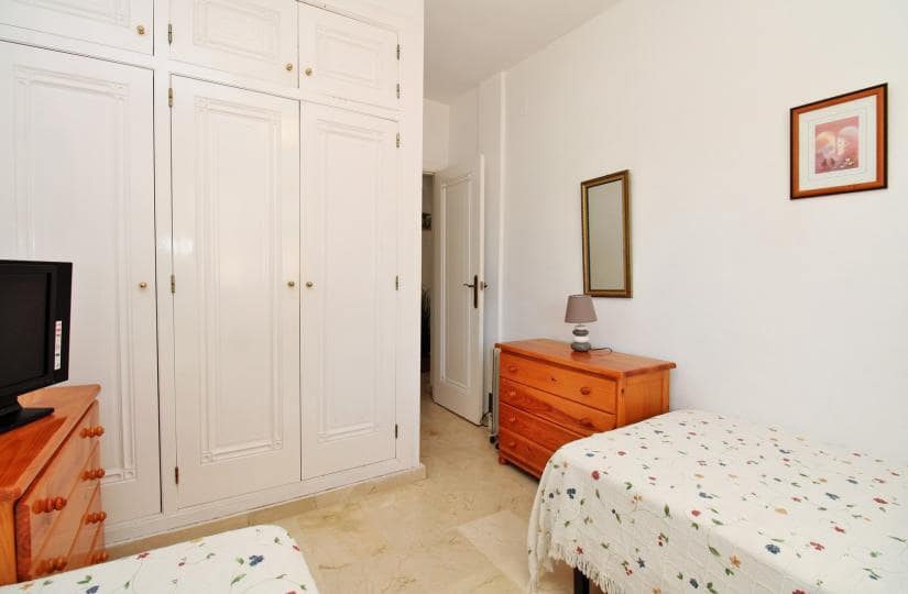 2 bedroom Apartment for sale in Playa Flamenca with pool garage - € 199,000 (Ref: 9500263)