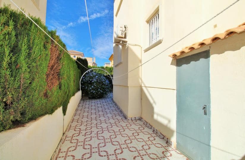 2 bedroom Apartment for sale in Playa Flamenca with pool garage - € 199,000 (Ref: 9500263)