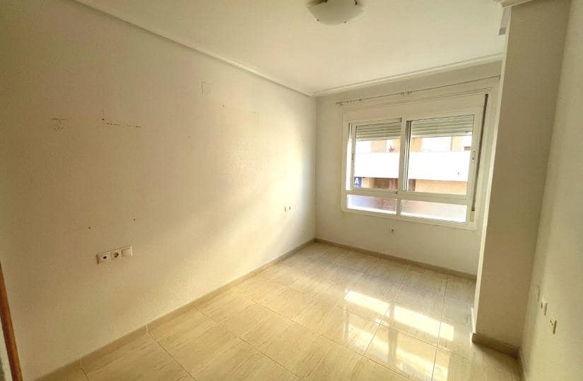 3 soveværelse Lejlighed til salg i Los Montesinos - € 125.000 (Ref: 9503924)