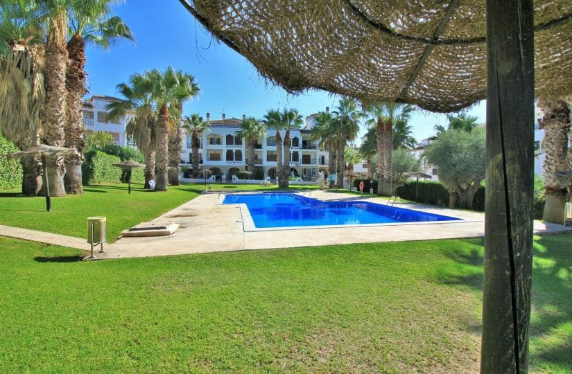 1 Zimmer Apartment zu verkaufen in Villamartin mit Pool - 155.000 € (Ref: 9504743)