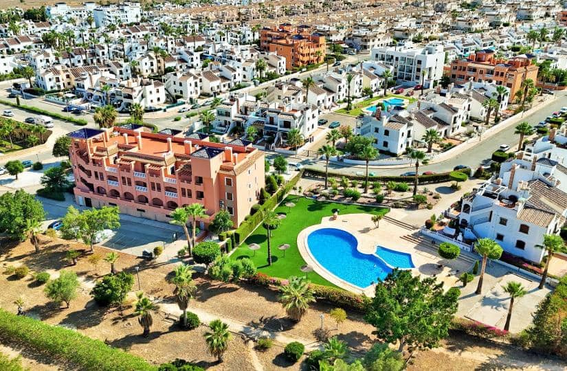 2 soverom Leilighet til salgs i Orihuela Costa med svømmebasseng - € 179 999 (Ref: 9506363)