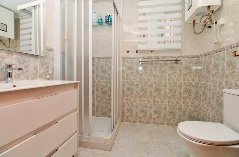 4 soverom Villa til salgs i Villamartin med svømmebasseng garasje - € 379 000 (Ref: 9506364)