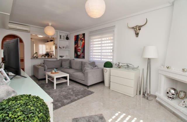 4 soverom Villa til salgs i Villamartin, Orihuela med svømmebasseng garasje - € 379 000 (Ref: 9506364)