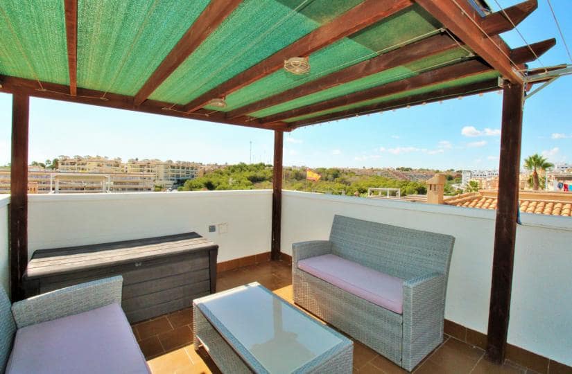 4 soverom Villa til salgs i Villamartin med svømmebasseng garasje - € 379 000 (Ref: 9506364)