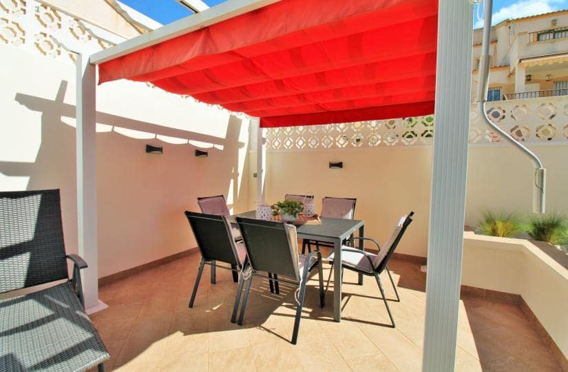 4 soverom Villa til salgs i Villamartin med svømmebasseng garasje - € 379 000 (Ref: 9506364)