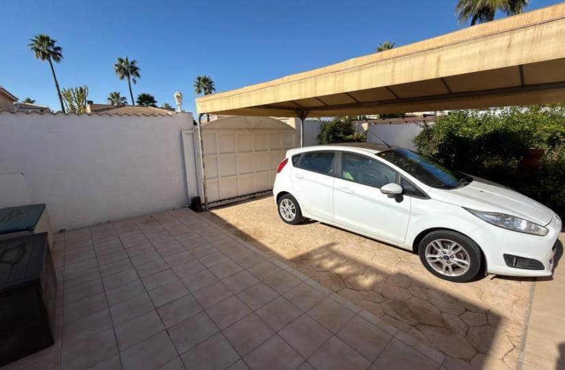 3 bedroom Villa for sale in Pueblo Bravo with pool garage - € 460,000 (Ref: 9511905)