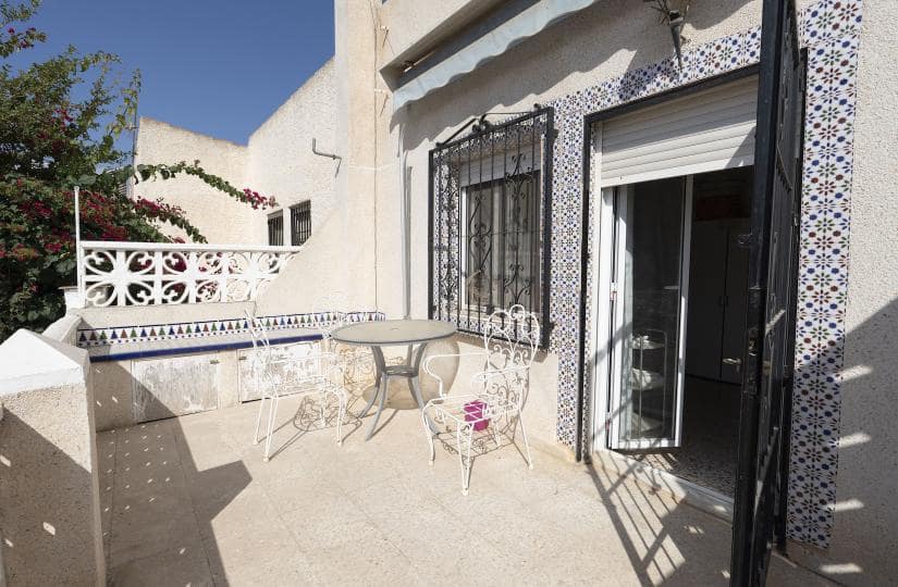 3 slaapkamer Bungalow te koop in Torrevieja - € 149.000 (Ref: 9518280)