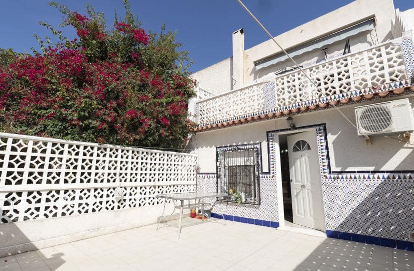 3 slaapkamer Bungalow te koop in Torrevieja - € 149.000 (Ref: 9518280)