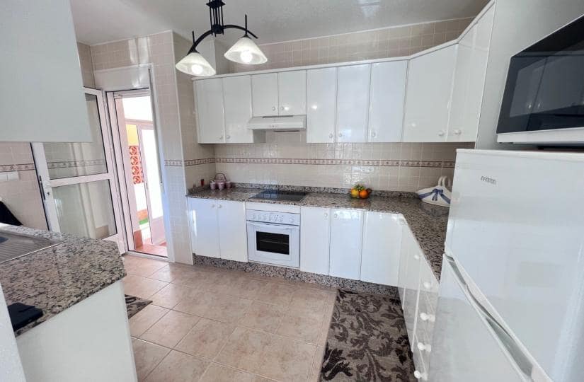 3 soveværelse Semi-Rækkehus til salg i Orihuela Costa - € 240.000 (Ref: 9518281)