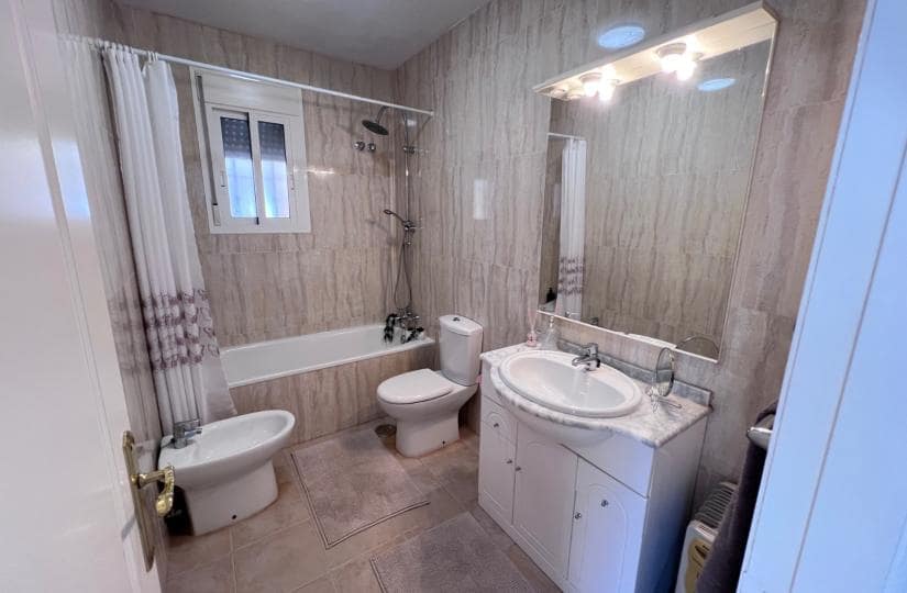 3 soveværelse Semi-Rækkehus til salg i Orihuela Costa - € 240.000 (Ref: 9518281)