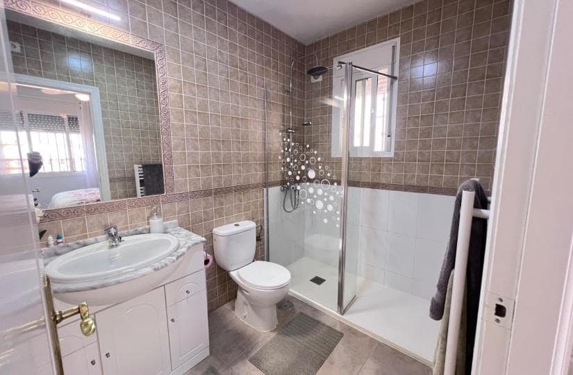 3 soveværelse Semi-Rækkehus til salg i Orihuela Costa - € 240.000 (Ref: 9518281)