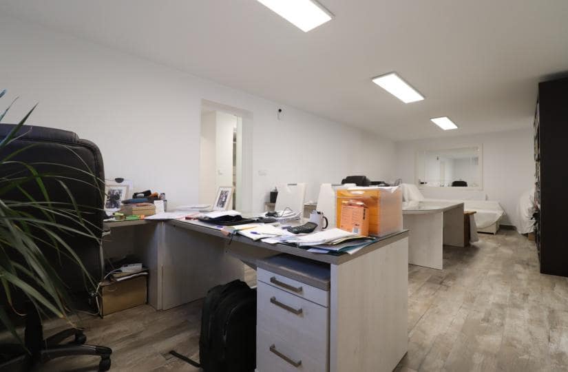 4 slaapkamer Villa te koop in Villamartin met zwembad garage - € 434.950 (Ref: 9521074)