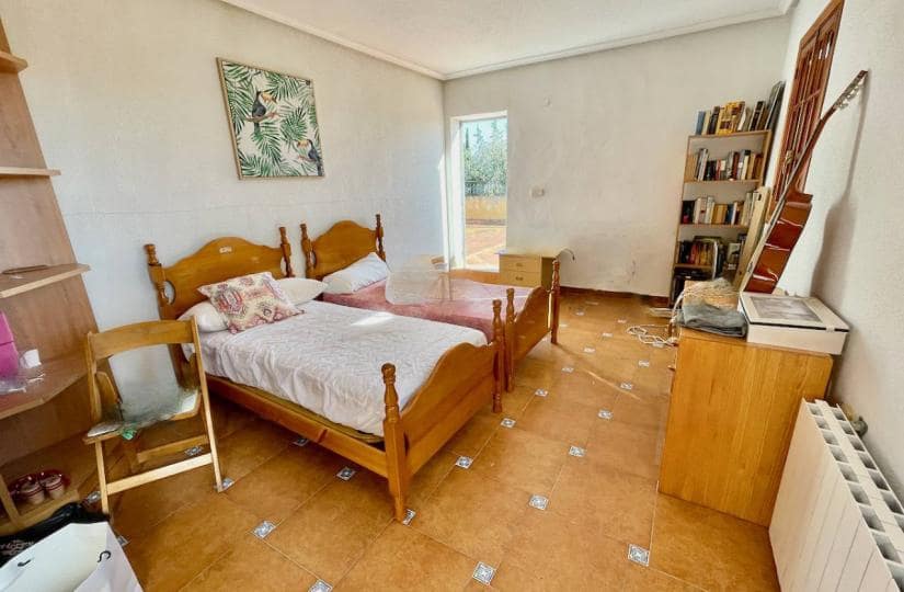 4 slaapkamer Finca/Landhuis te koop in Daya Nueva met garage - € 320.000 (Ref: 9521075)