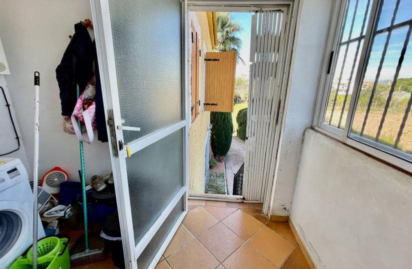 4 slaapkamer Finca/Landhuis te koop in Daya Nueva met garage - € 320.000 (Ref: 9521075)