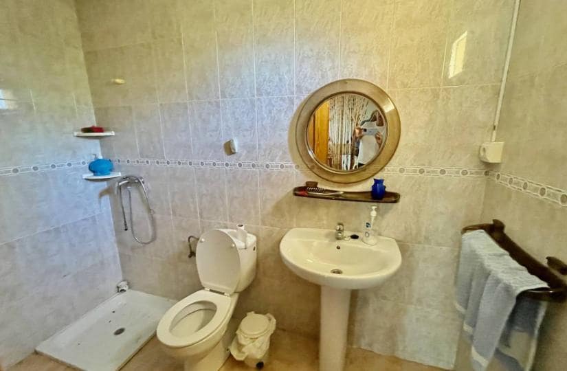 4 slaapkamer Finca/Landhuis te koop in Daya Nueva met garage - € 320.000 (Ref: 9521075)